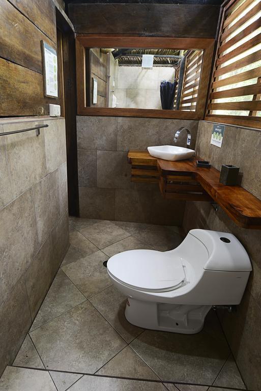 Jamu Lodge Puerto Montufar Quarto foto